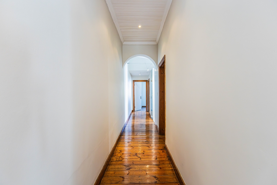To Let 2 Bedroom Property for Rent in Green Point Western Cape